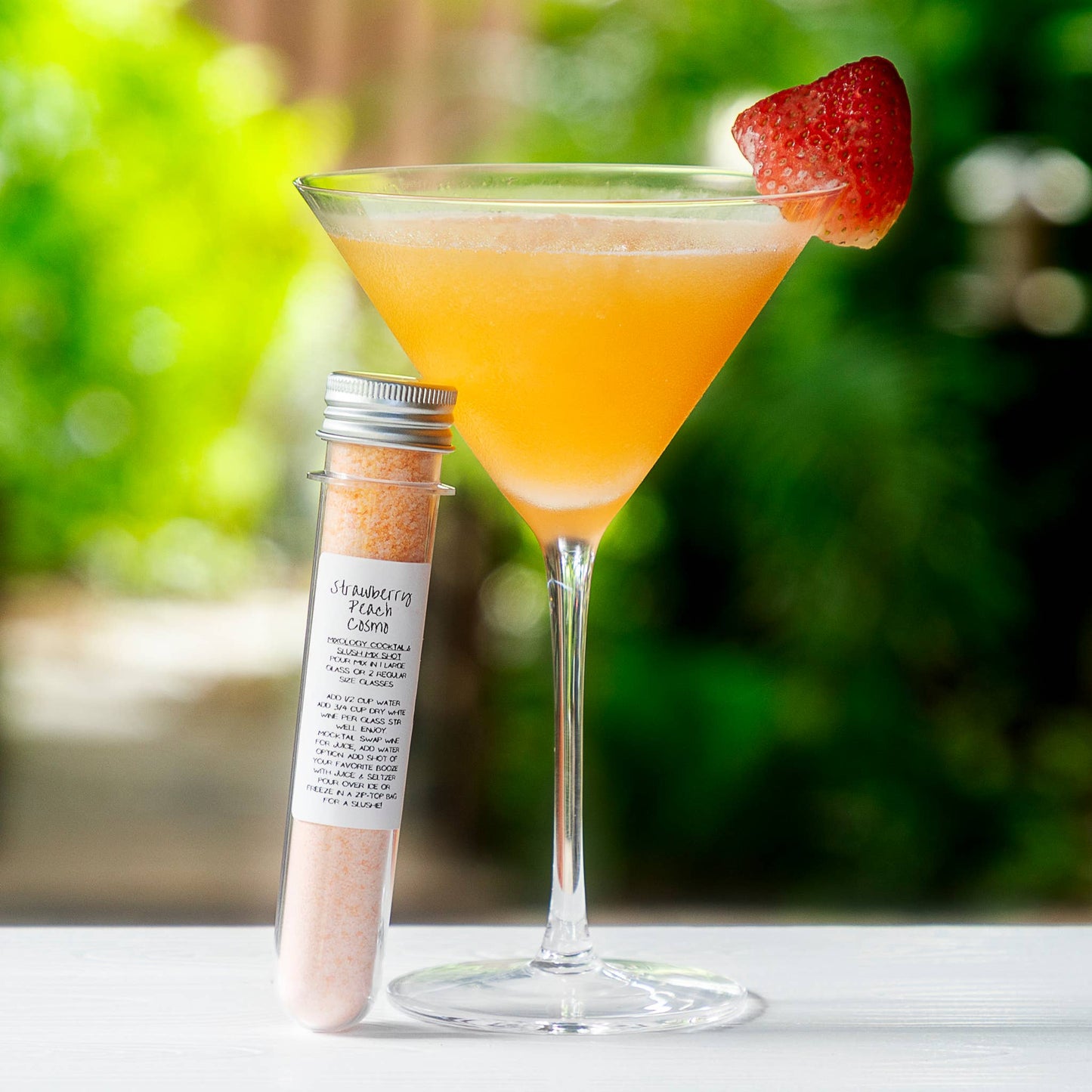 Cocktail Mix Shots: Spicy Strawberry Margarita