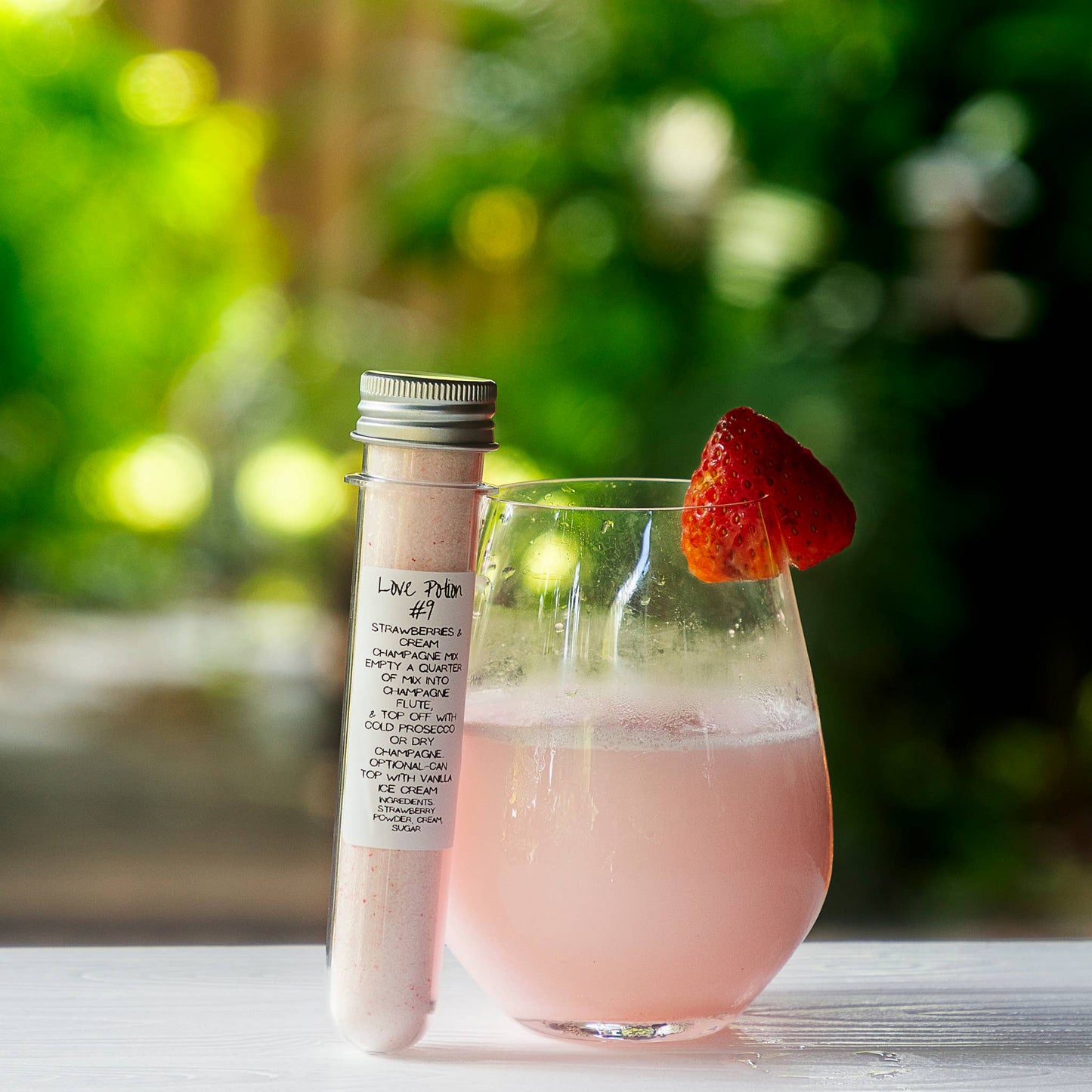 Cocktail Mix Shots: Spicy Strawberry Margarita