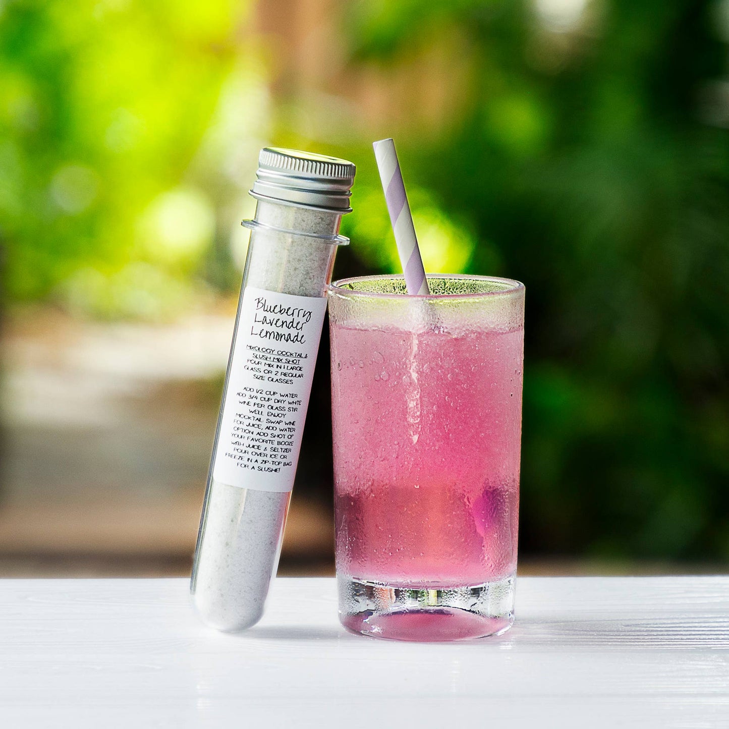 Cocktail Mix Shots: Spicy Strawberry Margarita